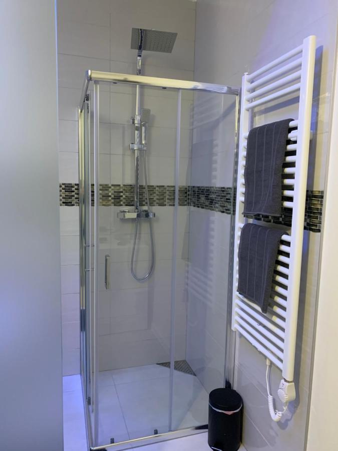 Executive Single Room With En-Suite In Guest House City Centre Luxembourg Luaran gambar